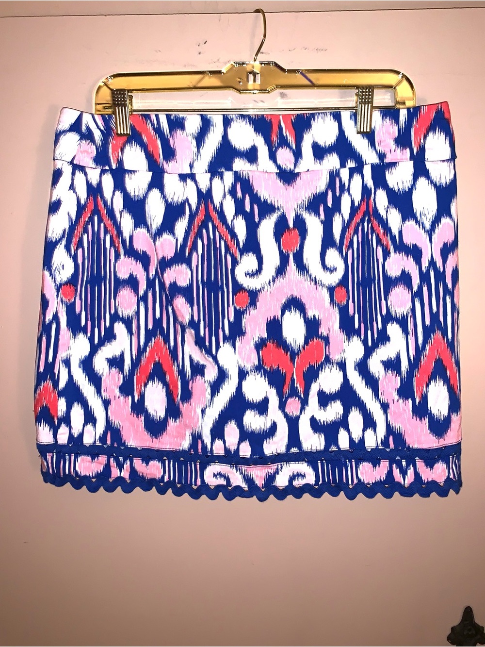 crown & ivy Blue Ikat Mini Skirt with Pink and Coral Motifs NWOT
